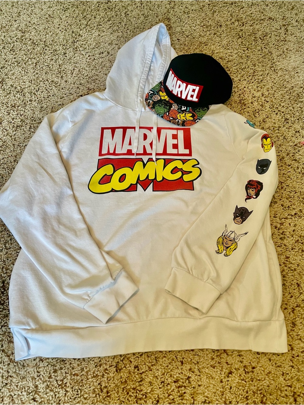 Men’s XL Marvel White Hoodie with Red Logo with Marcel Embroidered Hat